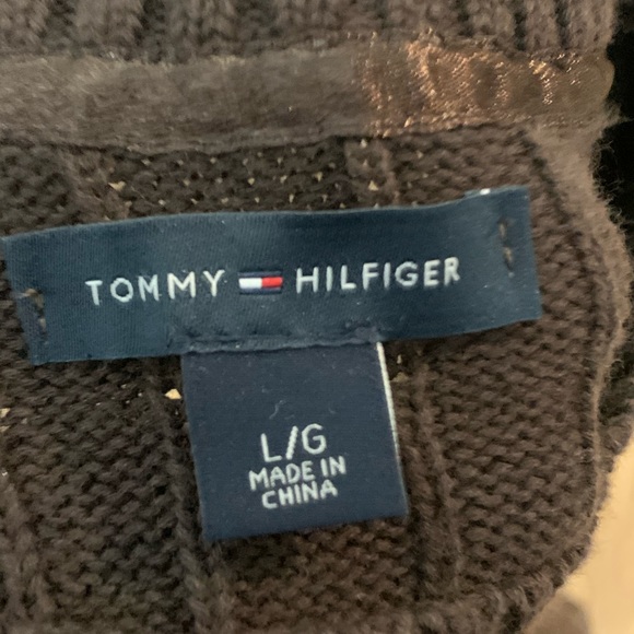 Tommy Hilfiger Sweater Bundle - Picture 6 of 8